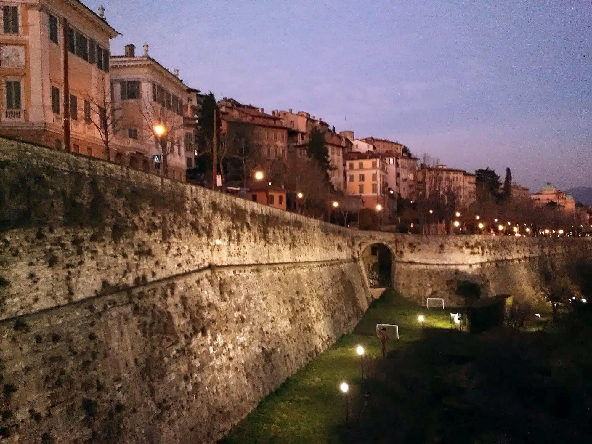 Antica Dimora Bed & Breakfast Bergamo Exterior photo