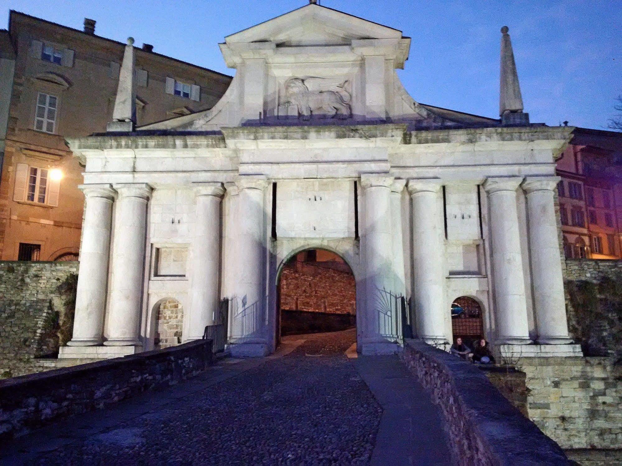 Antica Dimora Bed & Breakfast Bergamo Exterior photo